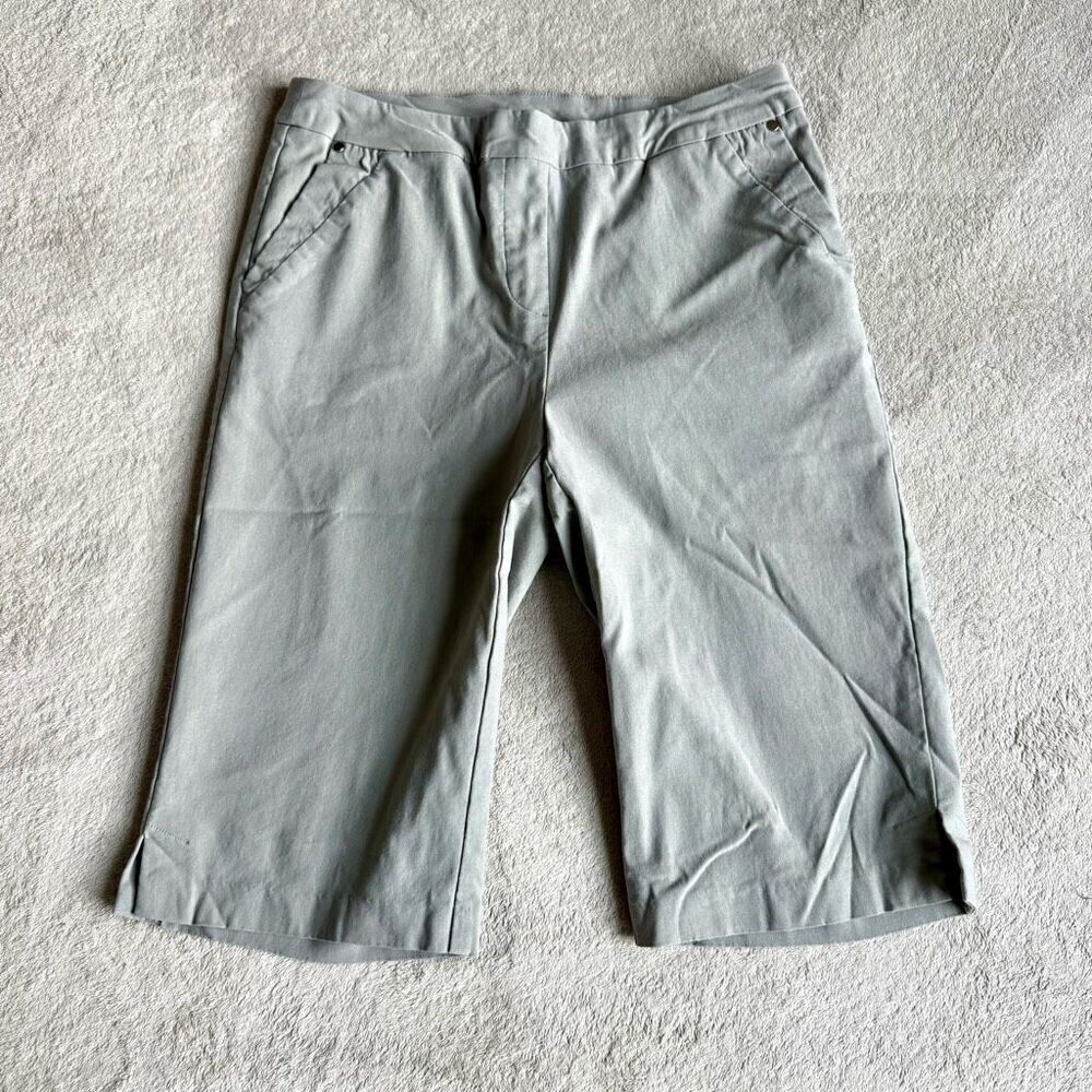 Tribal Women’s Gray Pull On Fitted Bermuda Shorts